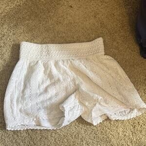 Maurices White Lace Women Shorts
